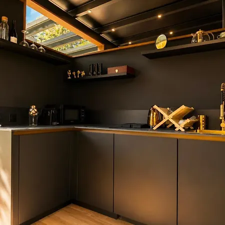 De Verre Insolite Dans Les Etoiles Glamping * Sari Solenzara